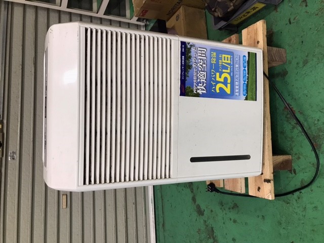 中古価格] コンプレッサー式除湿器(ナカトミ/DM-10)| シェア